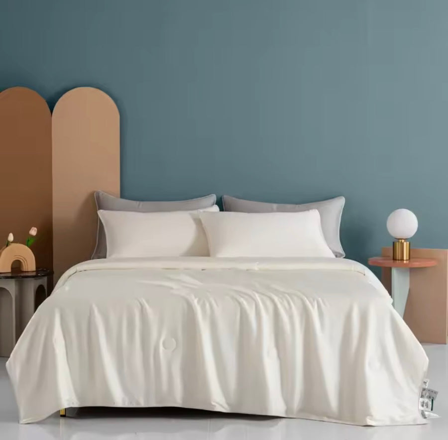 Couette d'été en soie glacée de couleur Pure, couverture rafraîchissante, légère et lisse, taille double/King, couette froide